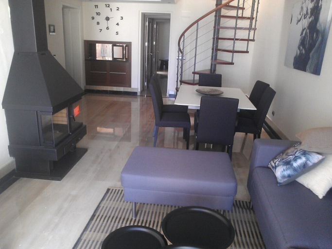 Others 5, Penthouse With Private Pool, Málaga