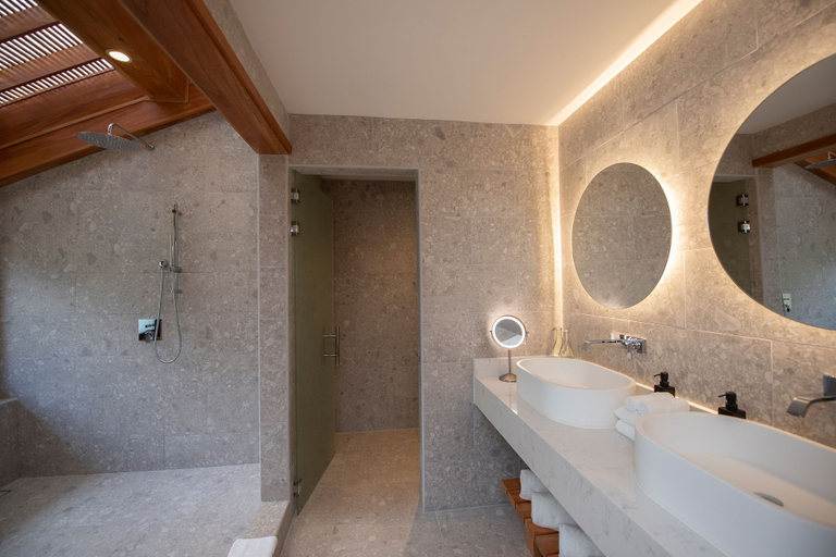 Bathroom 5, Tabacón Thermal Resort & Spa, San Carlos