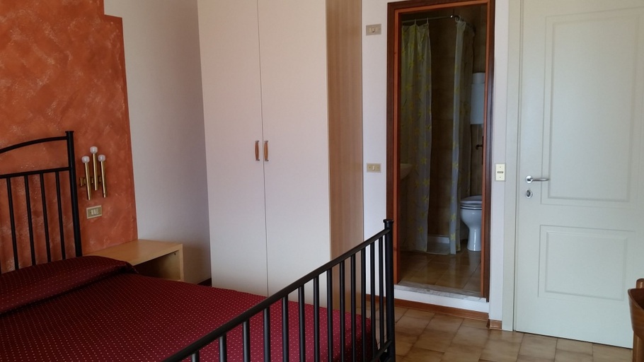 Bedroom 3, Hotel Augusta Garni, Brescia