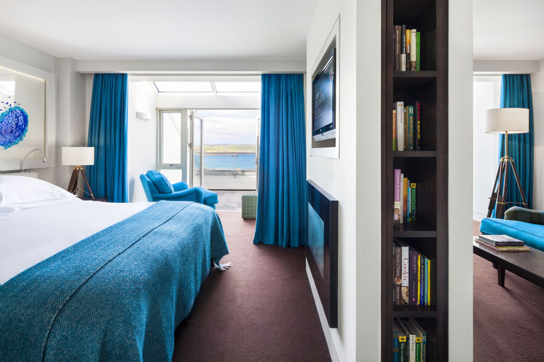 Bedroom 3, Cliff House Hotel