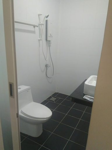 Bathroom 5, MStay Resort, Sihanoukville