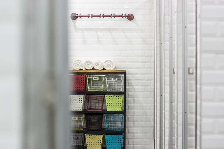 Bathroom 4, Nonze Hostel, Pattaya