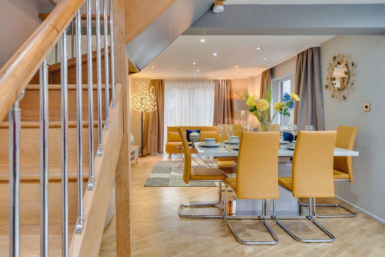 Food & Drinks, Brook Barn with Sauna & Hot Tub, Cambridgeshire