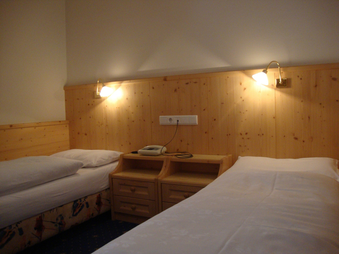 Bedroom 2, Hotel Jú Furcia, Bolzano