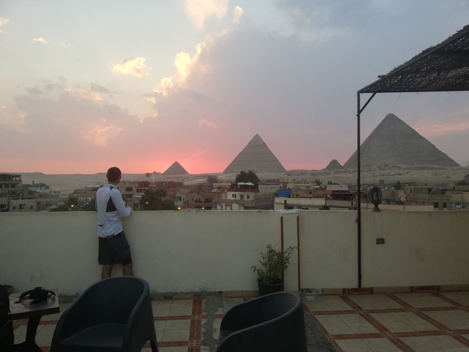 Others 5, Happy days pyramids inn, Al-Ahram