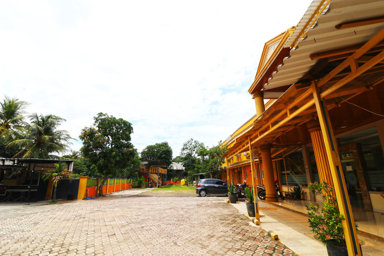 Exterior & Views 3, Ombey Guest House, Bogor