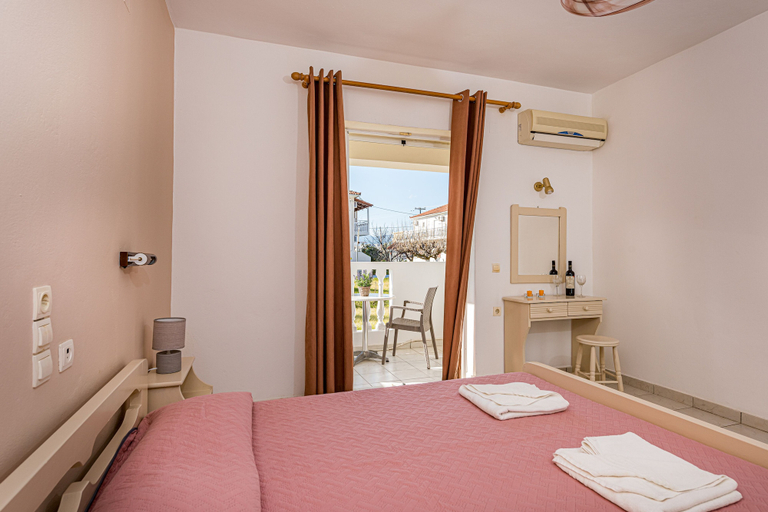 Bedroom 4, Tassia Studios, Ionian Islands