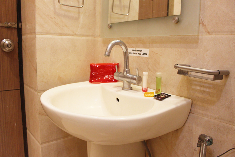 Bathroom 4, Hotel Shree Residency, Agra