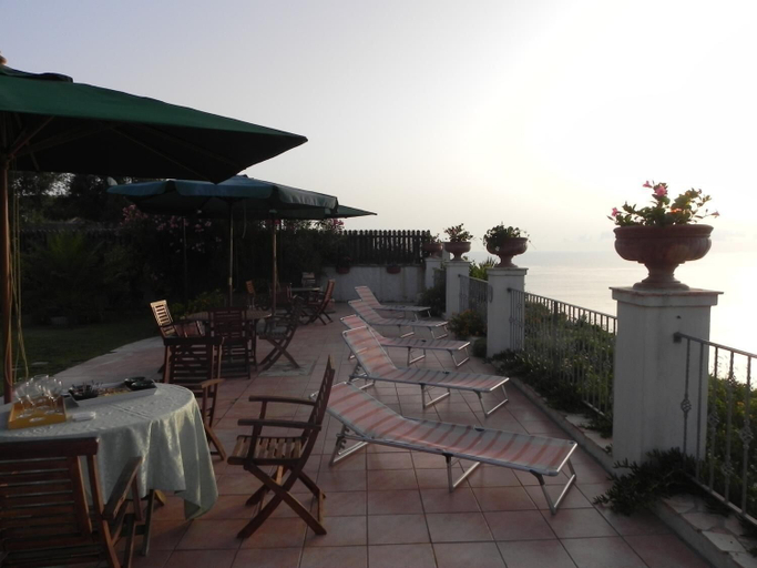 Others 4, Albergo Belvedere, Latina