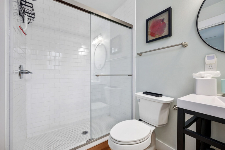 Bathroom, Historic Dream - Unit C, Saint Johns