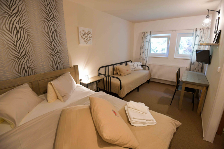 Bedroom 3, Pension Renata, Semily