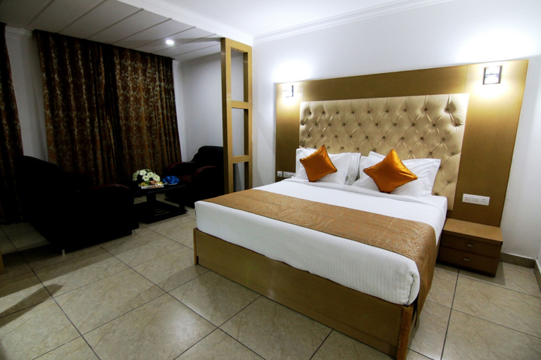 Bedroom 2, Hotel Trinetar Gardens, Samba