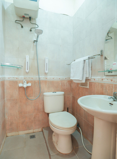 Bathroom 3, MS Residence, Central Jakarta