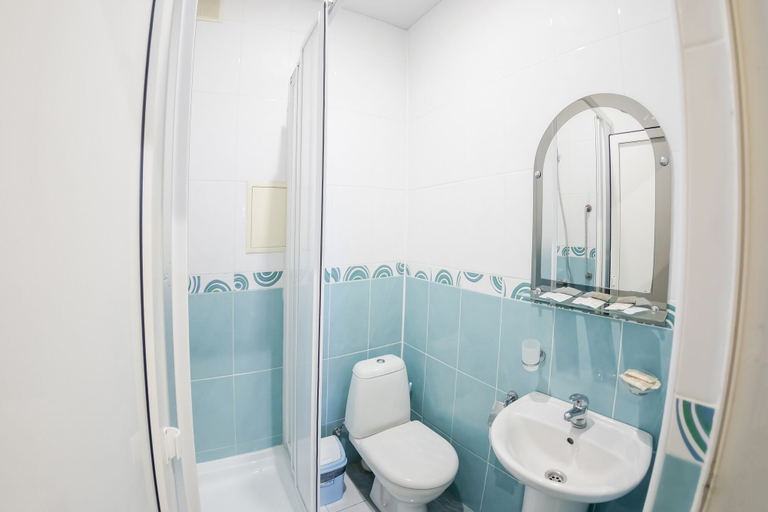 Bathroom 3, Oasis Hotel, Sochi gorsovet