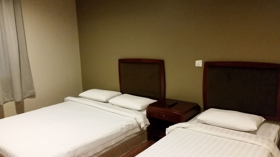 Bedroom 13