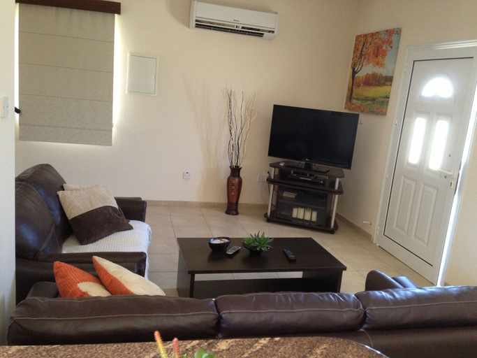 Others 5, Maricosta Villas