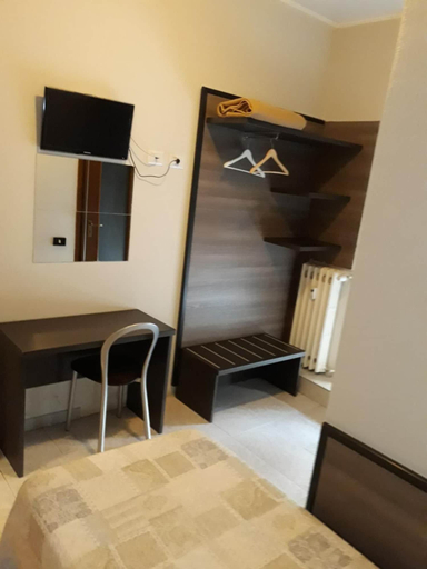 Others 2, Hotel Salus, Milano