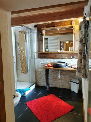 Bathroom 3, Maison Le Cler, Aosta