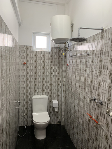 Bathroom, Rendezvous Inn, Mandalay