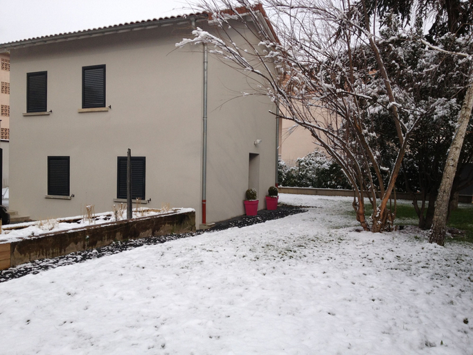Exterior & Views 2, Demeure et Dependance, Rhône