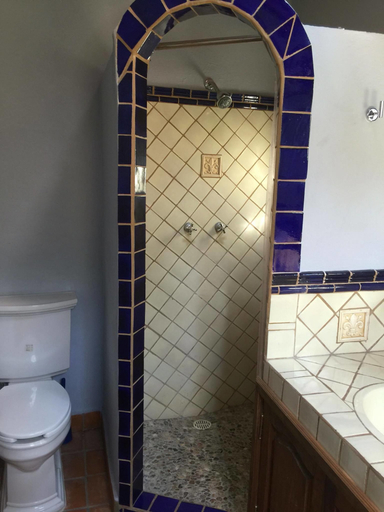 Bathroom 4, Villa Toscana, Allende