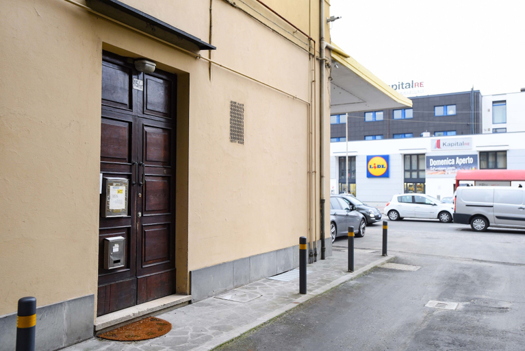 Others 5, Appartamento Stalingrado, Bologna