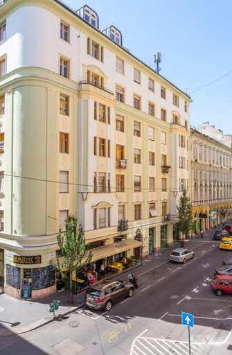Exterior & Views 2, Real Apartments Wesselényi IV., Budapesti
