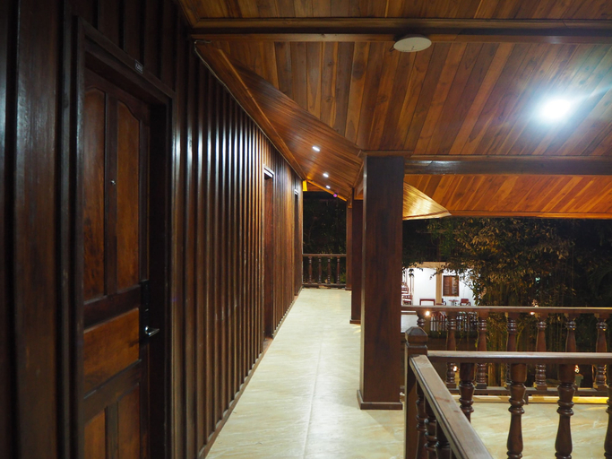 Others 4, Wisdom Mystery Hotel, Chomphet
