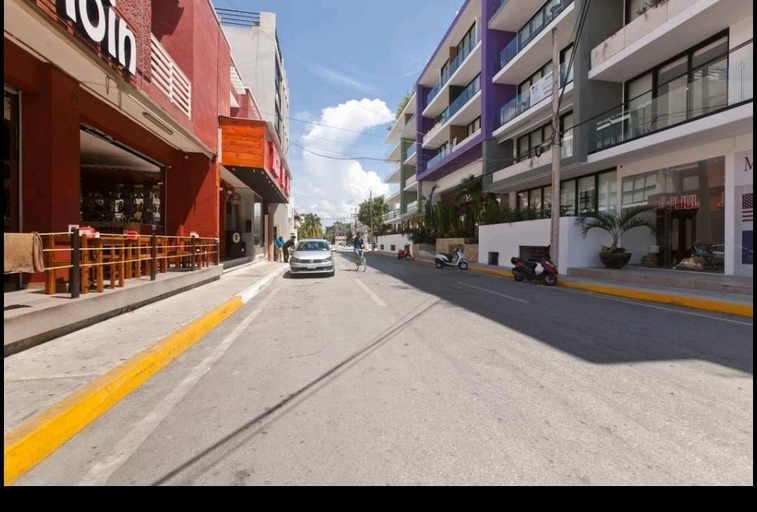Exterior & Views 2, The City 2402, Cozumel