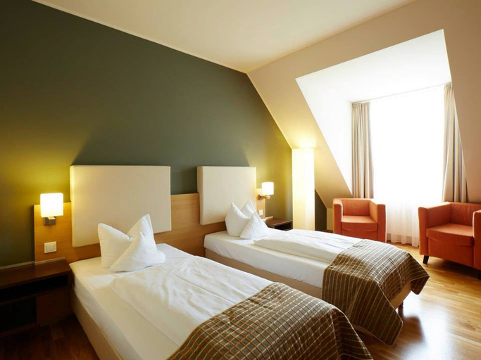 Bedroom 2, Hotel Stempferhof, Forchheim