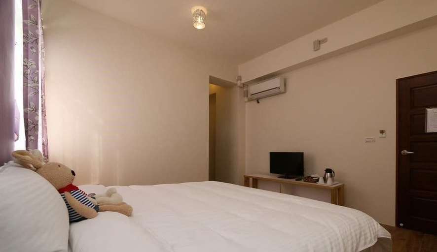 Bedroom 2, All Around The Seasons B&B, Taitung