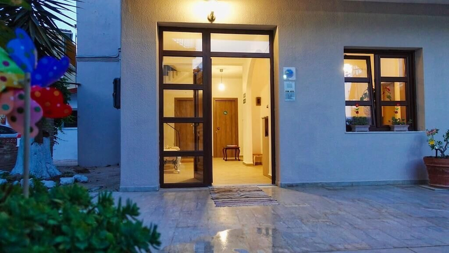 Exterior & Views 2, Central Hotel, Epirus