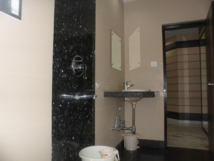 Bathroom 4, Hotel Esteem, Kolkata
