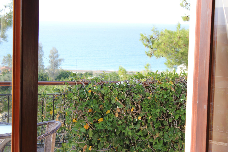 Others 5, Villa Knossos