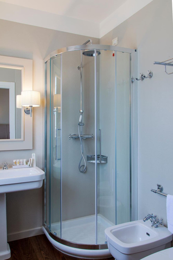 Bathroom 4, Réva Vino&Resort, Cuneo