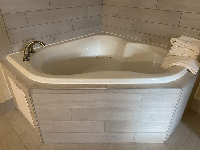 Bathroom 5, Wyndham Garden Warsaw, Kosciusko
