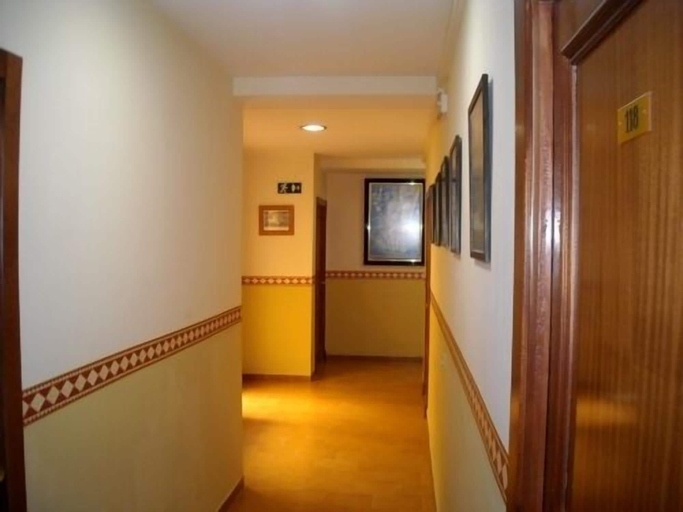 Others 4, Hostal Villa, Cádiz