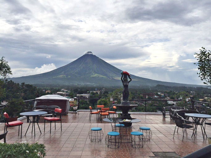 Food & Drinks 4, Alta Residences Legazpi, Daraga