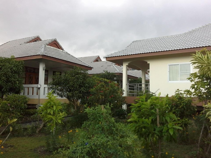 Exterior & Views 2, Krisada Beach Resort, Ko Samui