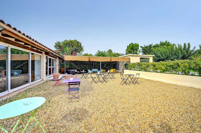 Exterior & Views 2, Hôtel Le Provence, Bouches-du-Rhône