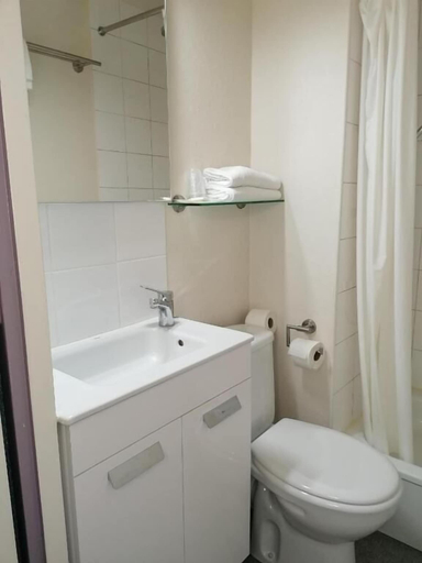 Bathroom 3, Cit'Hotel Saxotel Chalon-sur-Saône Nord, Saône-et-Loire