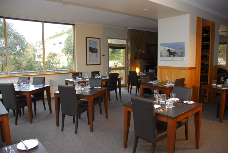 Food & Drinks 5, Summit Ridge Alpine Lodge, Falls Creek Alpine Resort