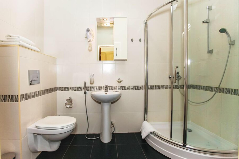Bathroom, Hotel Teta, Timashevskiy rayon