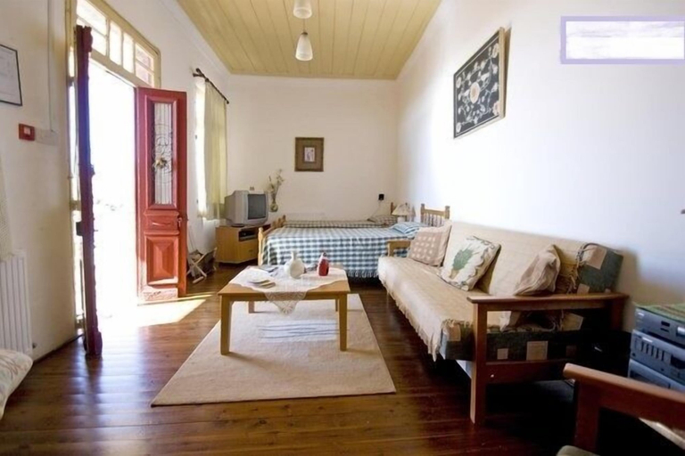Bedroom 3, Vouni Lodge
