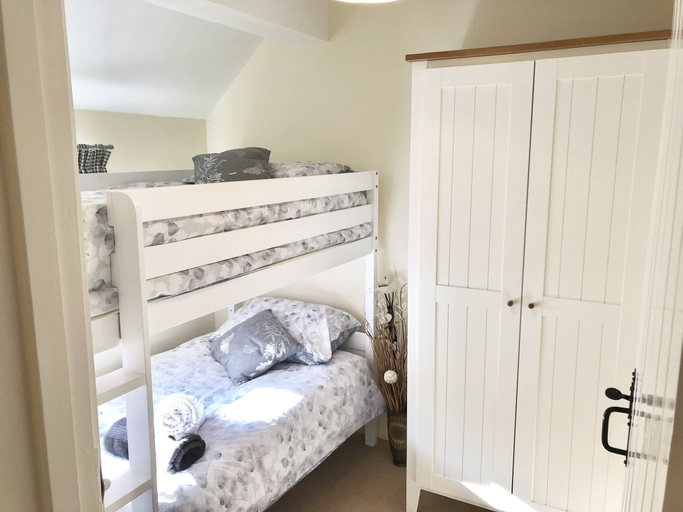 Bedroom 3, Captain Cook, North Yorkshire