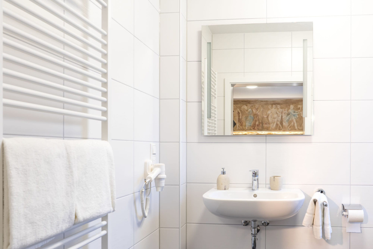 Bathroom 5, Hotel & Restaurant Sparta, Ammerland