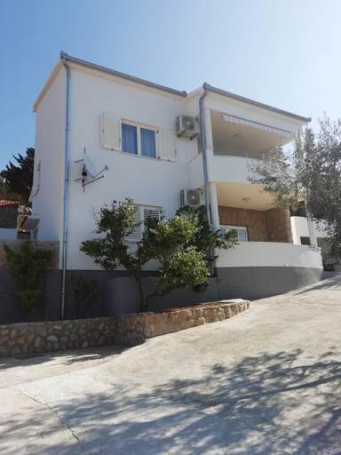 Exterior & Views 2, Apartments Natasa, Starigrad
