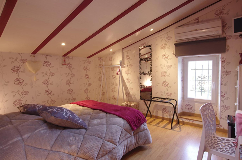 Bedroom 3, Chambres d'hôtes Les Denias, Gironde