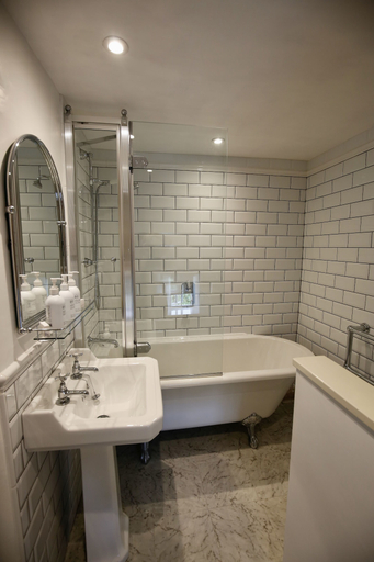 Bathroom 4, Ashfield House, North Yorkshire
