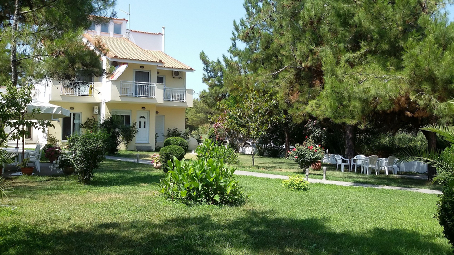 Others 4, Villa Iris, East Macedonia and Thrace